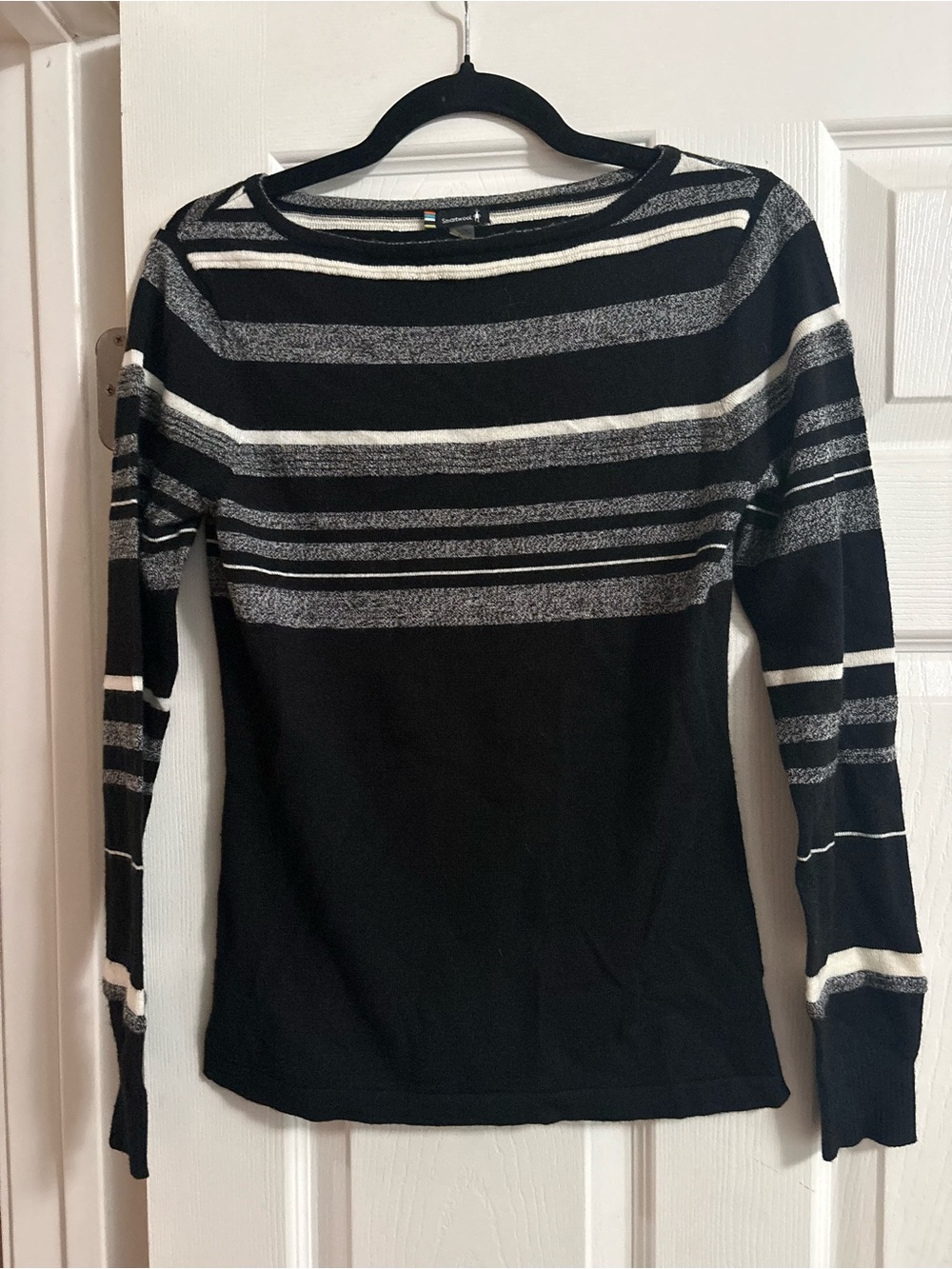 Smartwool 60% merino wool striped pullover crewneck sweater quiet luxury XS